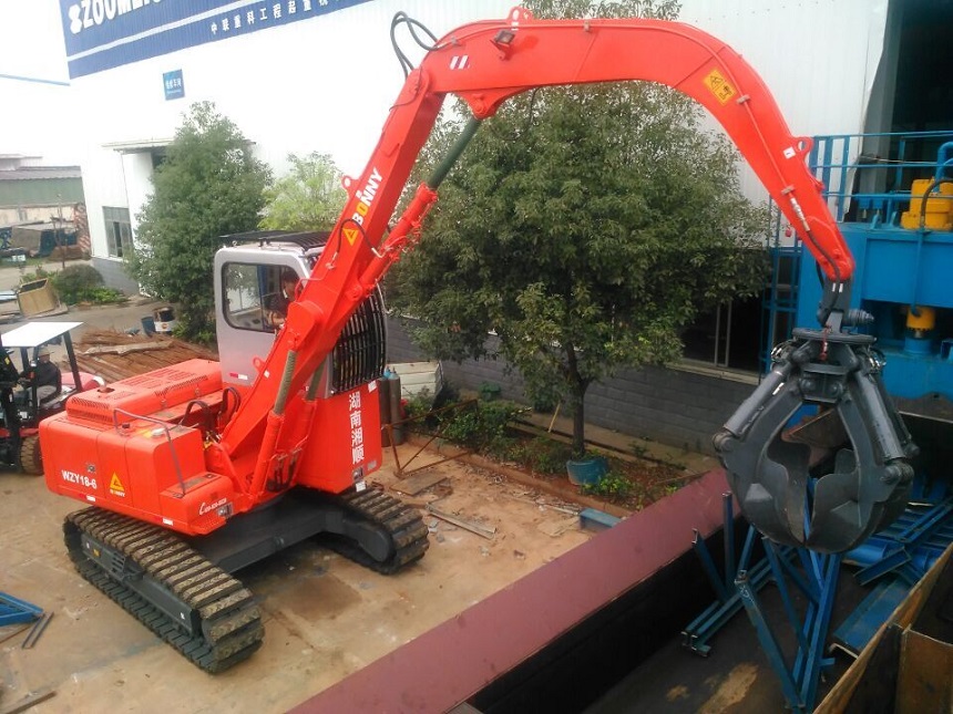 抓鋼機.jpg 抓鋼機.jpg