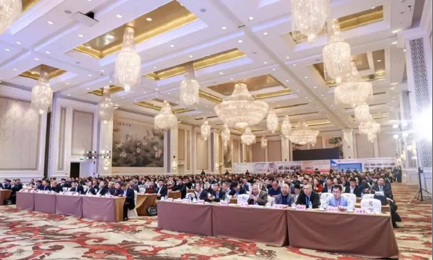 抓鋼機(jī)行業(yè)會(huì).jpg 抓鋼機(jī)行業(yè)會(huì).jpg