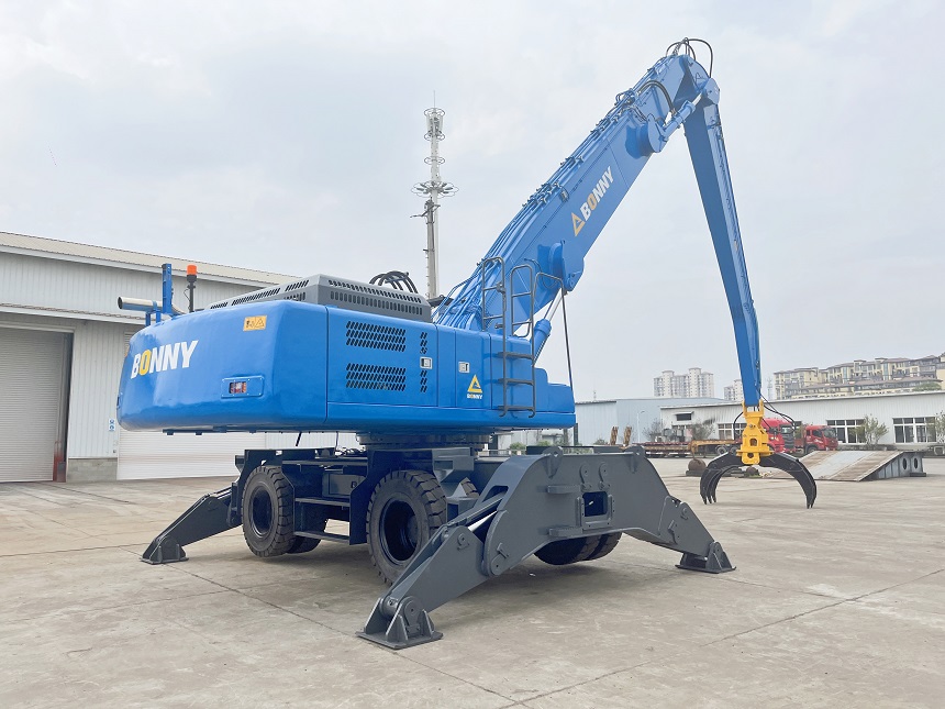 抓鋼機(jī).jpg 抓鋼機(jī).jpg