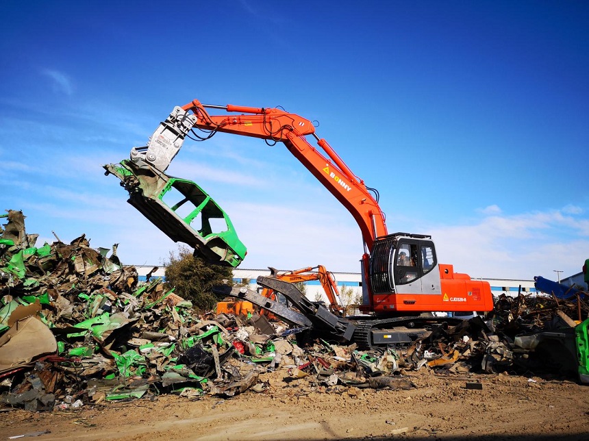 報(bào)廢汽車(chē)拆解機(jī).jpg