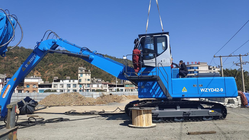 抓鋼機.png 抓鋼機.png